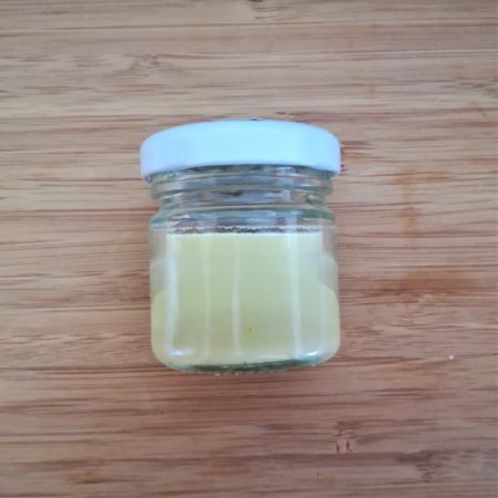 Le dentifrice solide au Tea Tree