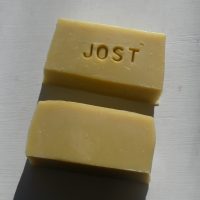 Lettrage perso Jost Lettrage perso Jost - L'arbre à savon